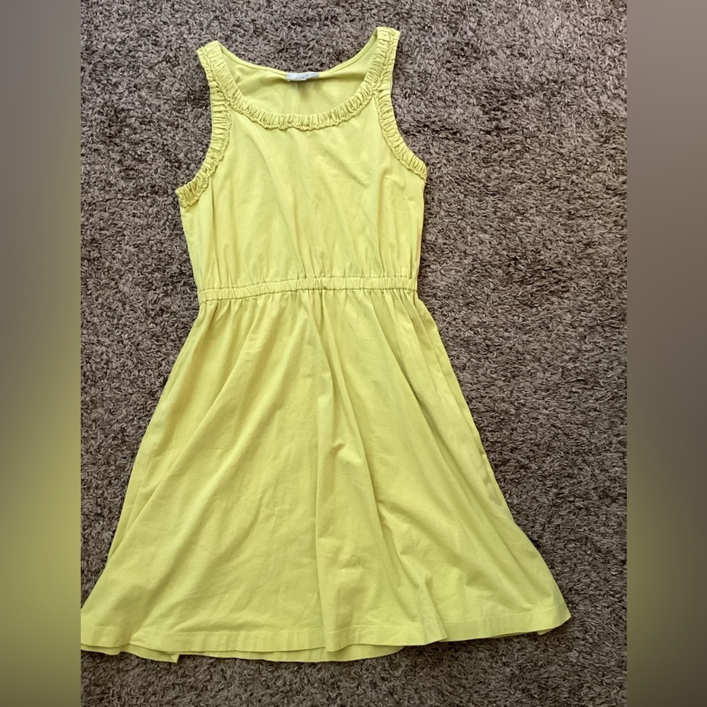 Ann Taylor Loft align dress-SZ M
Pit to pit 14”
Shoulder to waist 14”
Waist 12”